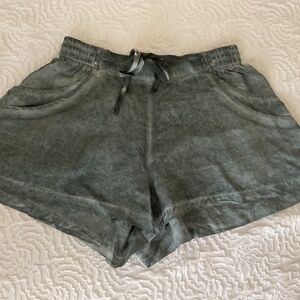 Tigerlily shorts Green 4
